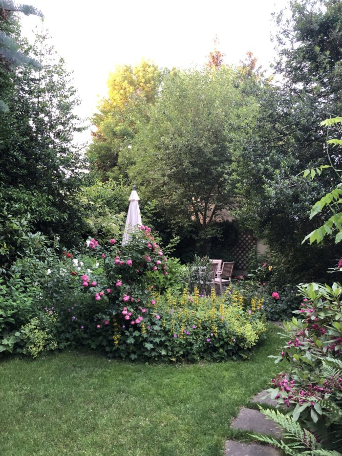 bürgerliche Villa voller Antiqutäten und großem Garten – Bild 8