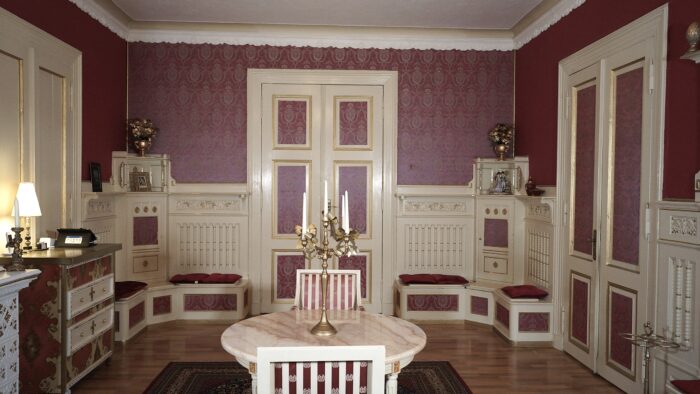Herrenhaus mit Park und See – Bild 29