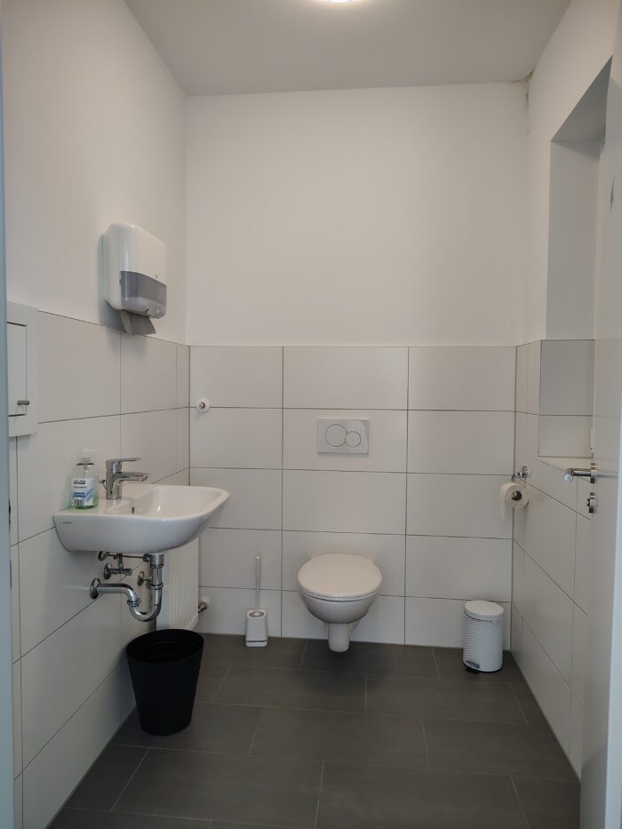 LUR2021_3234 | Arztpraxis, Haus (EFH, DHH, Reihenhaus) – Bild 11