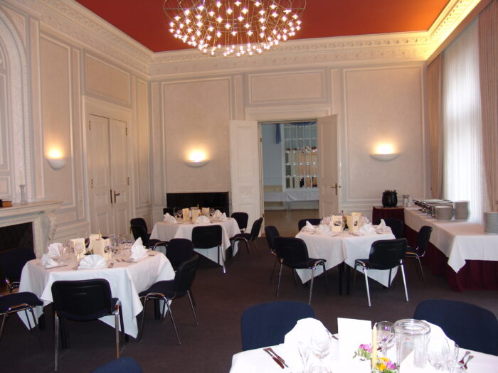 LUR2021_3218 | Cafe / Restaurant / Imbiss, Event-Location, Villa, Kultureinrichtung – Bild 13