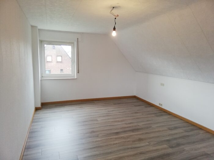 LUR2021_3236 | Haus (EFH, DHH, Reihenhaus) – Bild 13