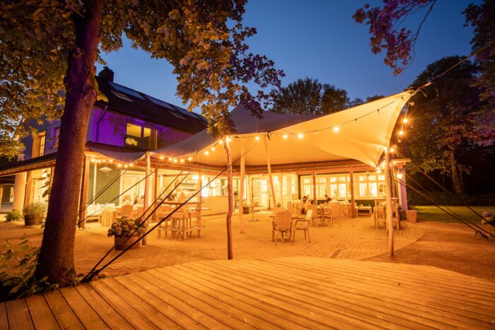 LUR2021_3278 | Cafe / Restaurant / Imbiss, Event-Location, Garten / Park, Hotel / Pension – Bild 9