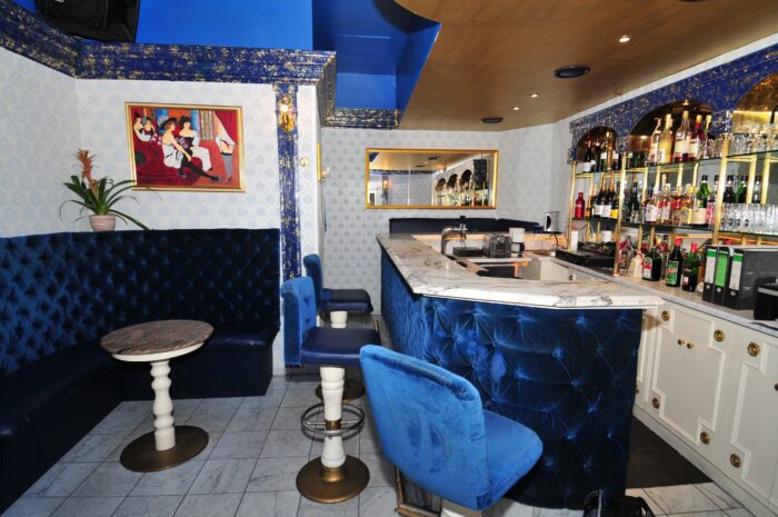 LUR2021_3312 | Bar / Klub / Disco, Büro, Event-Location, Hotel / Pension, Loft