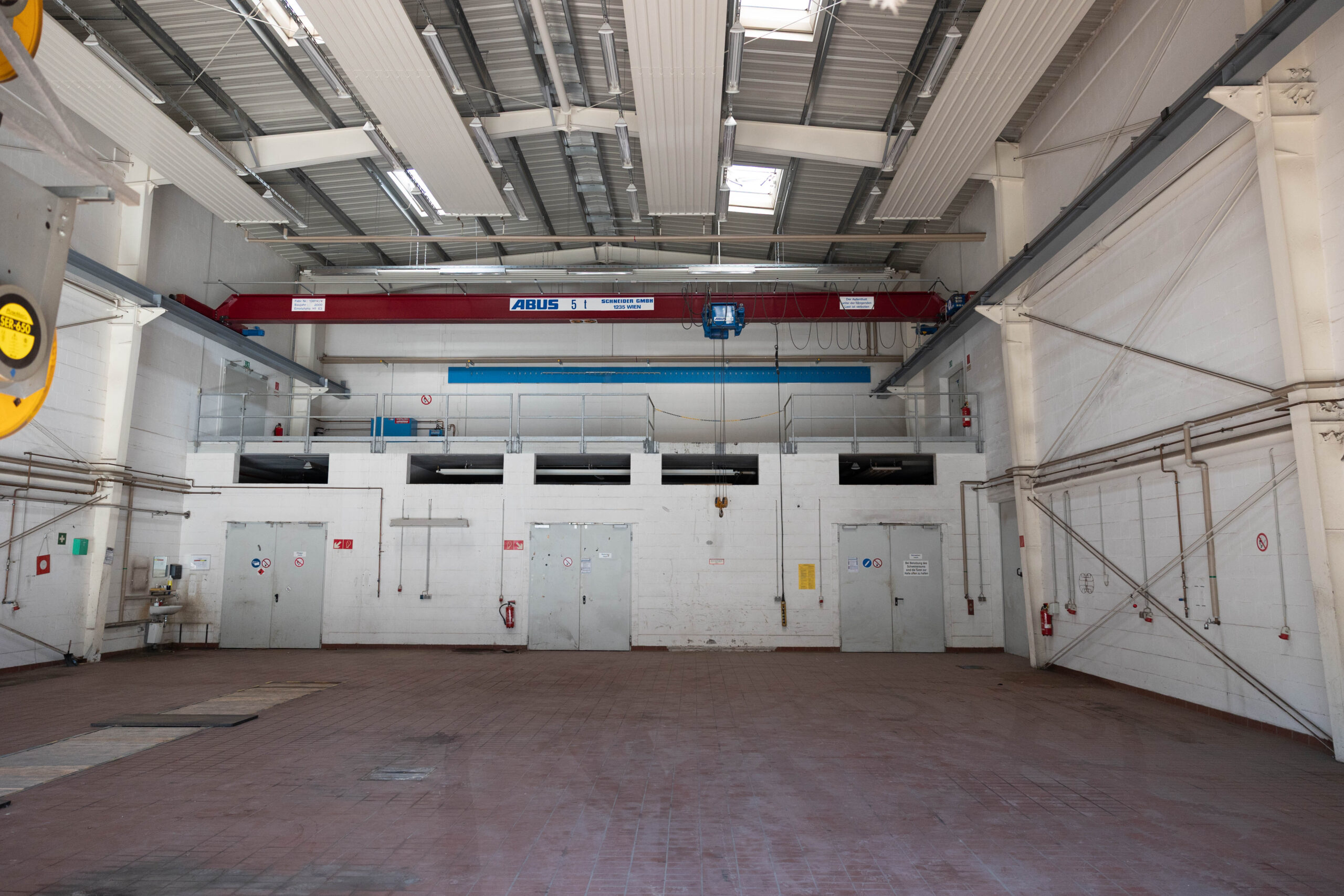 LUR2021_3331 | Halle, Industriekomplex, Lagerhalle – Bild 13