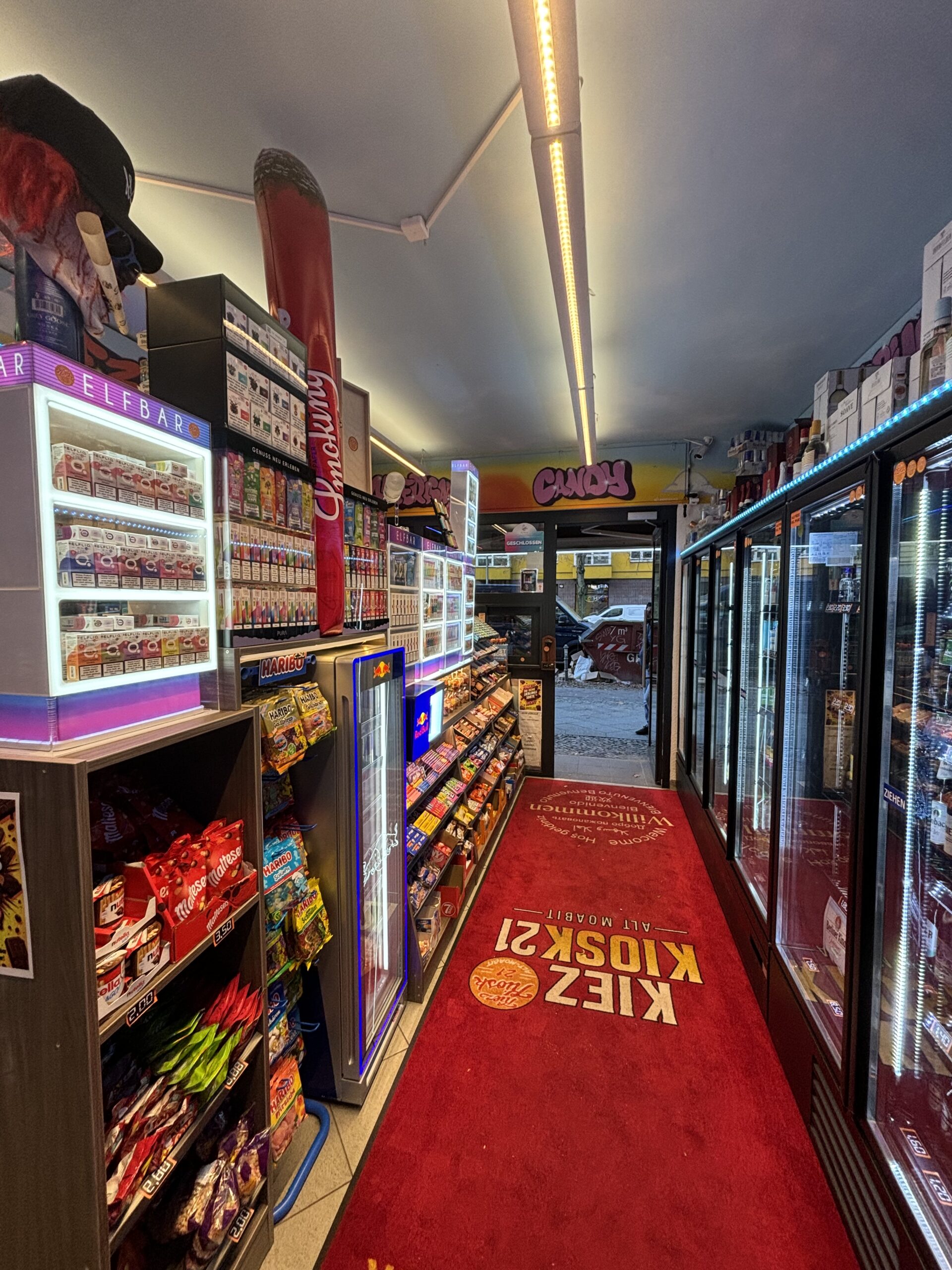 LUR2021_3348 | Einzelhandel (Laden, Supermarkt, Späti, Kiosk)