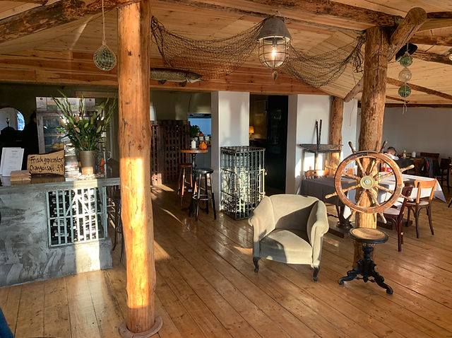 LUR2021_3360 | Bar / Klub / Disco, Cafe / Restaurant / Imbiss, Event-Location – Bild 8