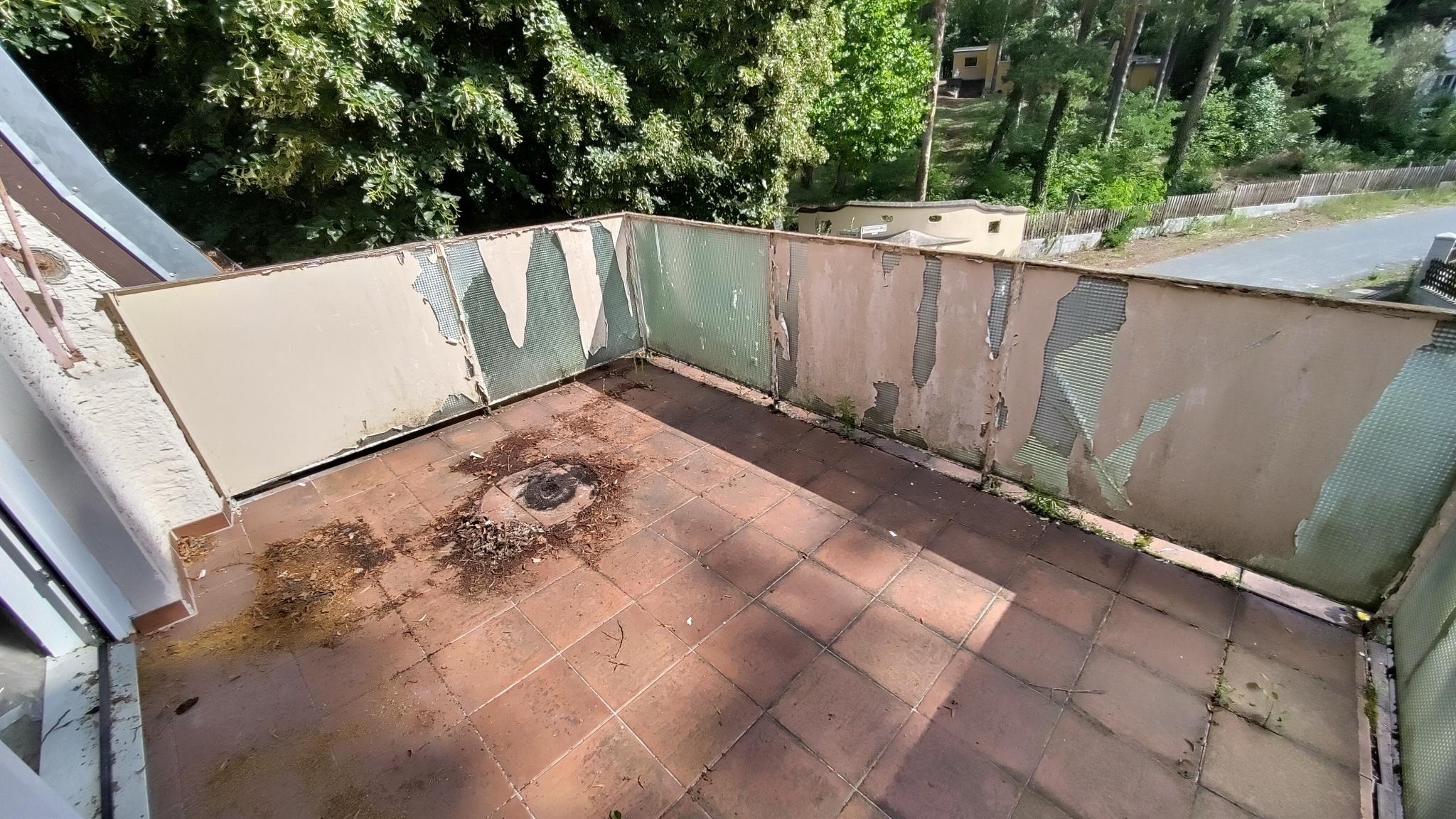 LUR2021_3373 | Haus (EFH, DHH, Reihenhaus), Ruine / Lost place – Bild 2