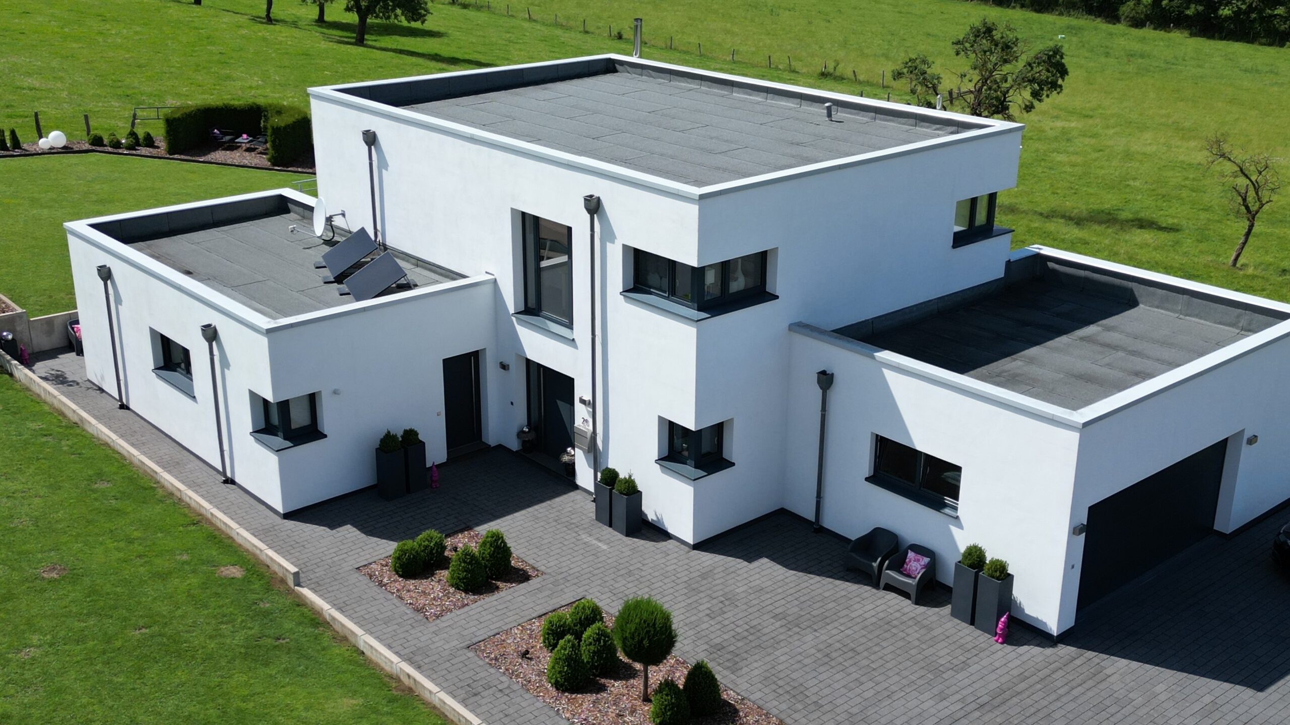 LUR2021_3443 | Bungalow / Hütte / Wochenendhaus, Villa – Bild 3