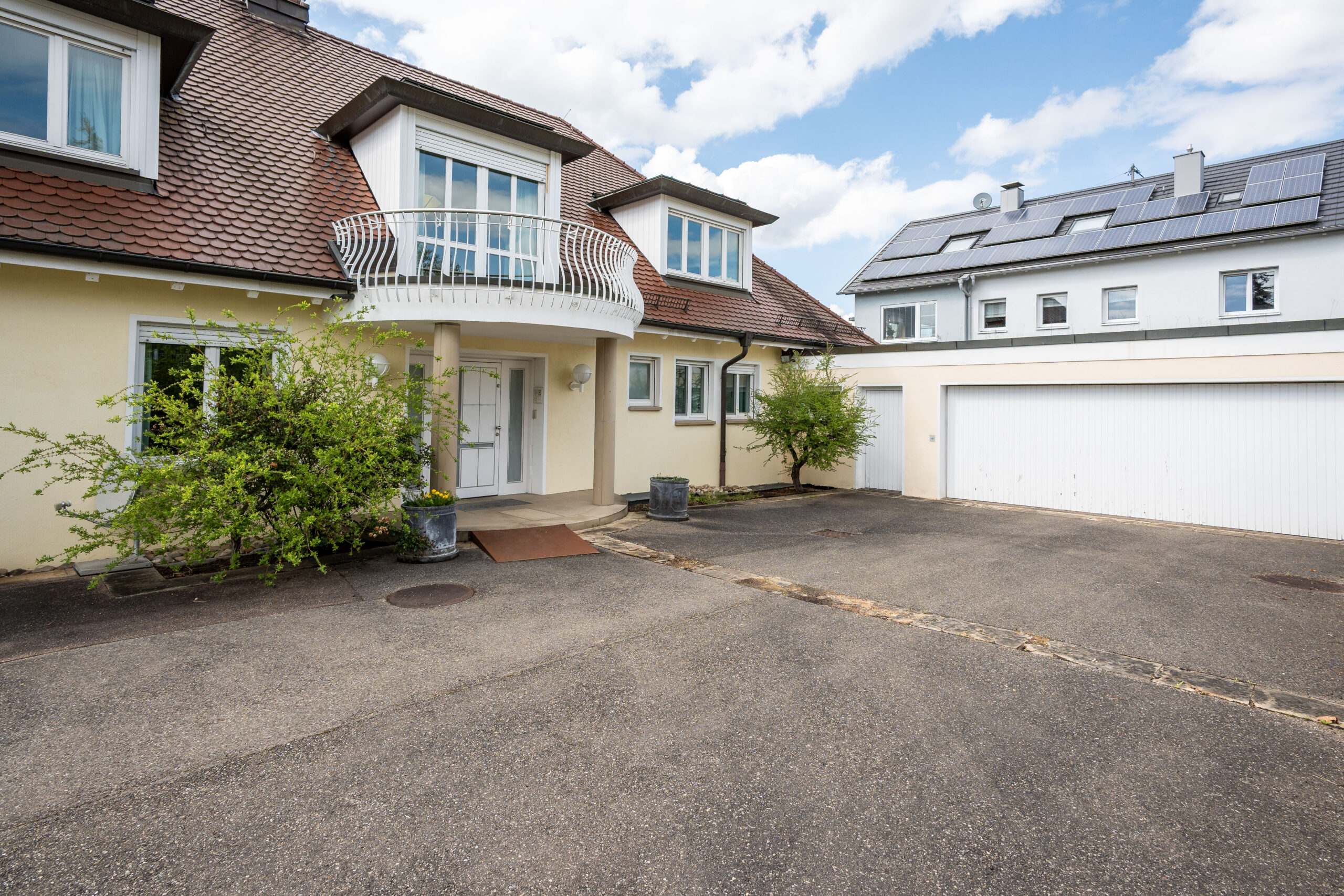 LUR2021_3432 | Villa – Bild 3