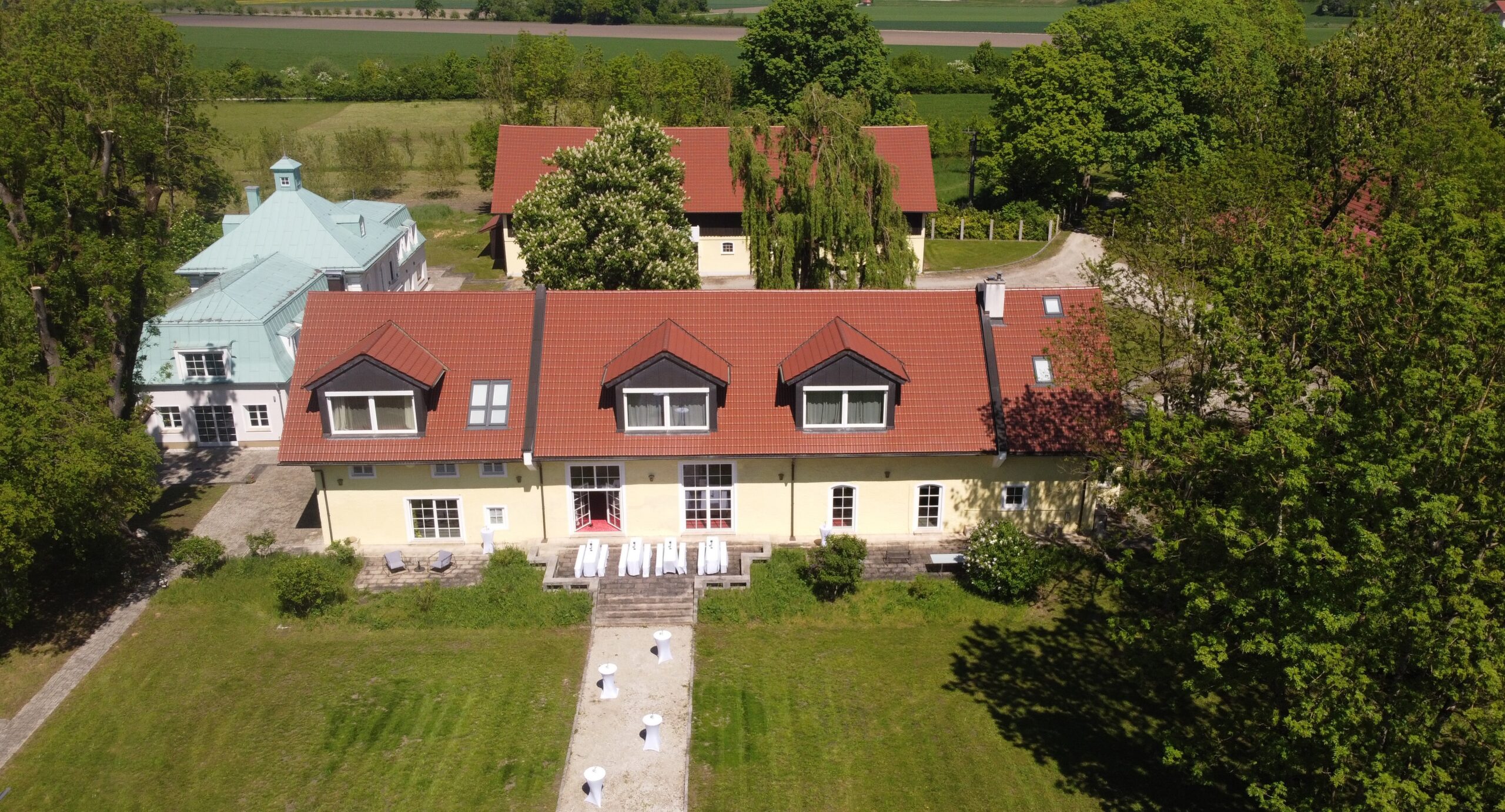 LUR2021_3469 | Garten / Park, Halle, Schloss / Burg, Villa, Wohnung (Altbau) – Bild 11