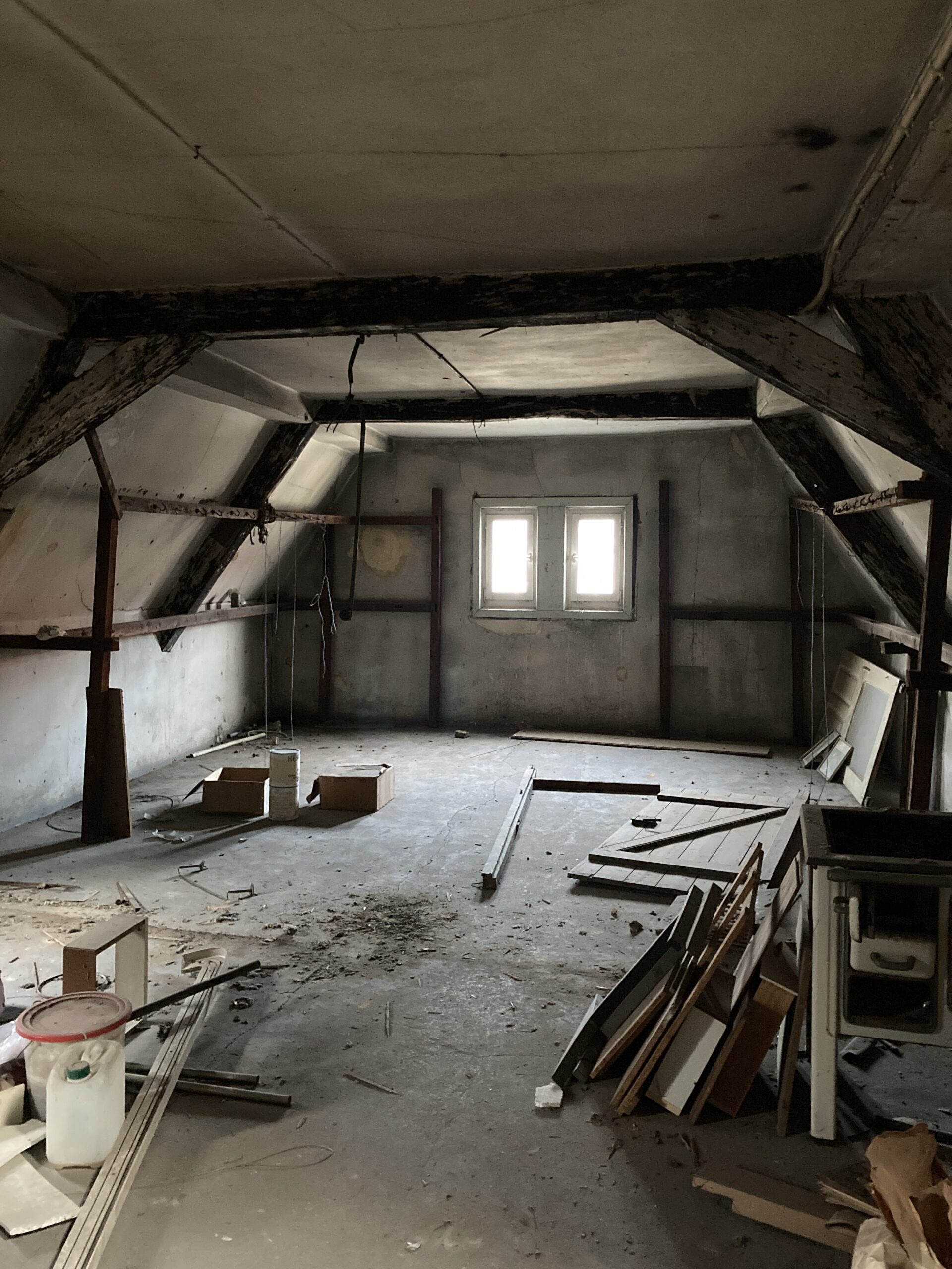 LUR2021_3487 | Haus (EFH, DHH, Reihenhaus), Ruine / Lost place, Wohnung (Altbau)