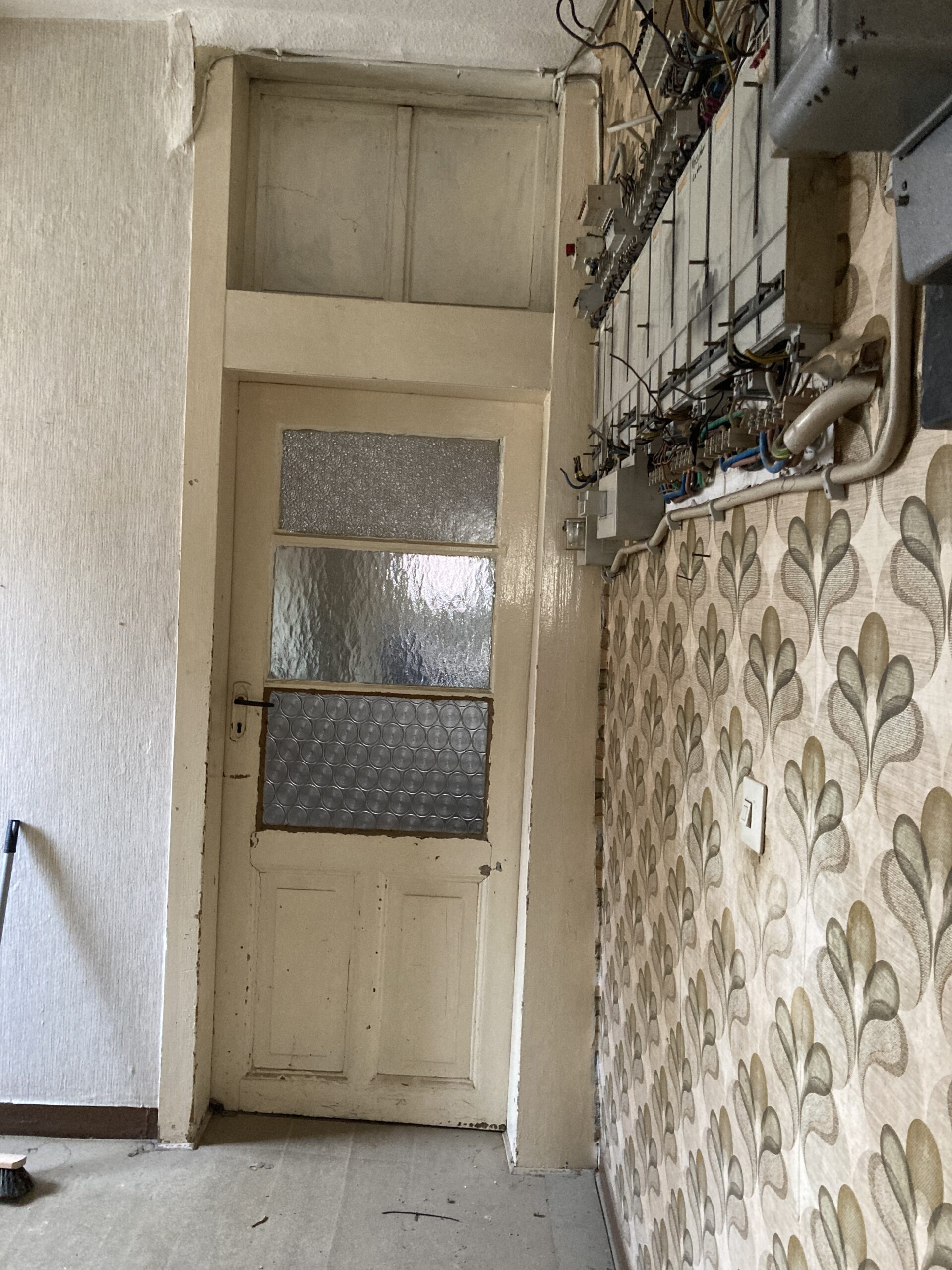 LUR2021_3487 | Haus (EFH, DHH, Reihenhaus), Ruine / Lost place, Wohnung (Altbau) – Bild 3