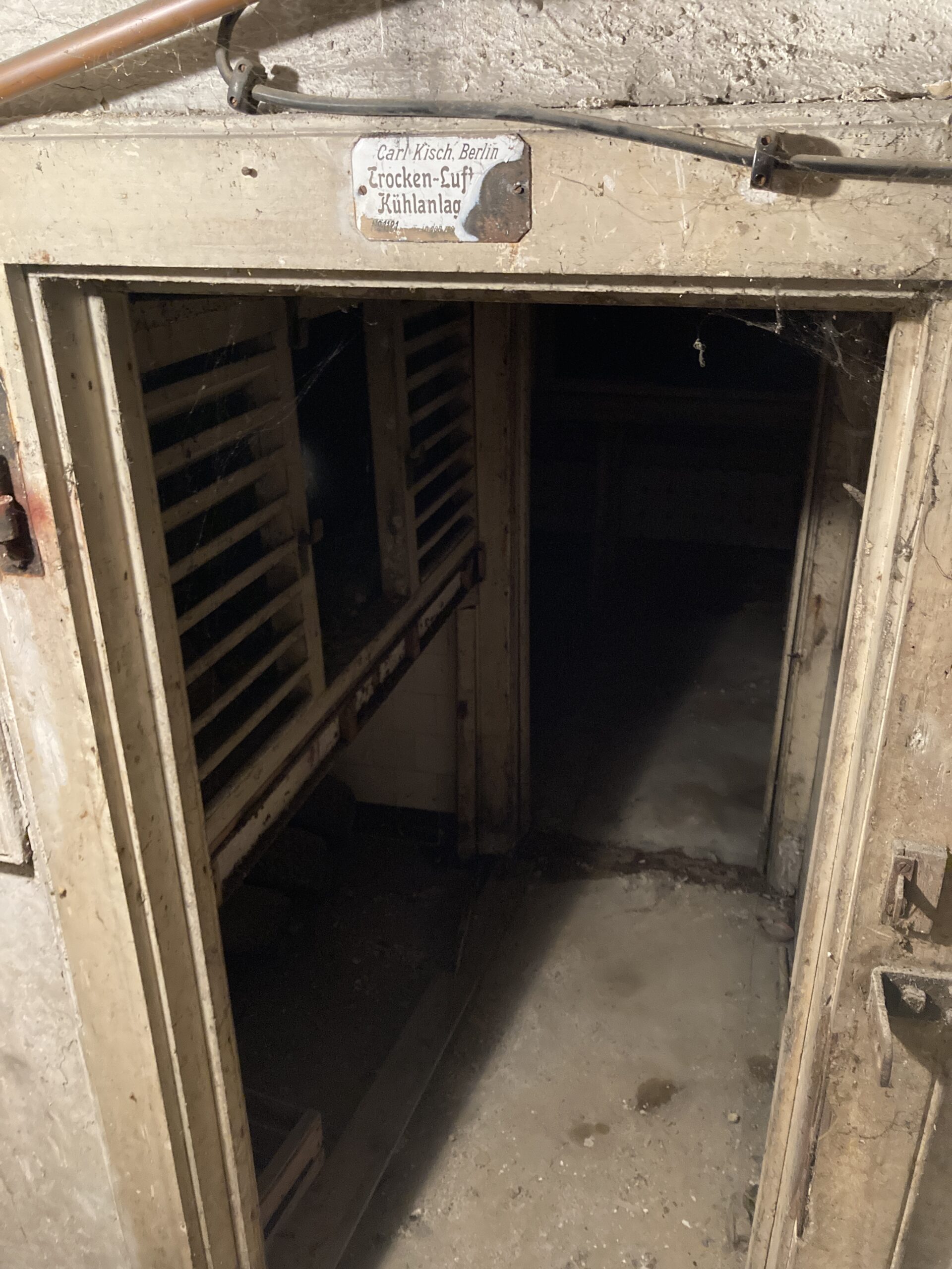 LUR2021_3487 | Haus (EFH, DHH, Reihenhaus), Ruine / Lost place, Wohnung (Altbau) – Bild 17