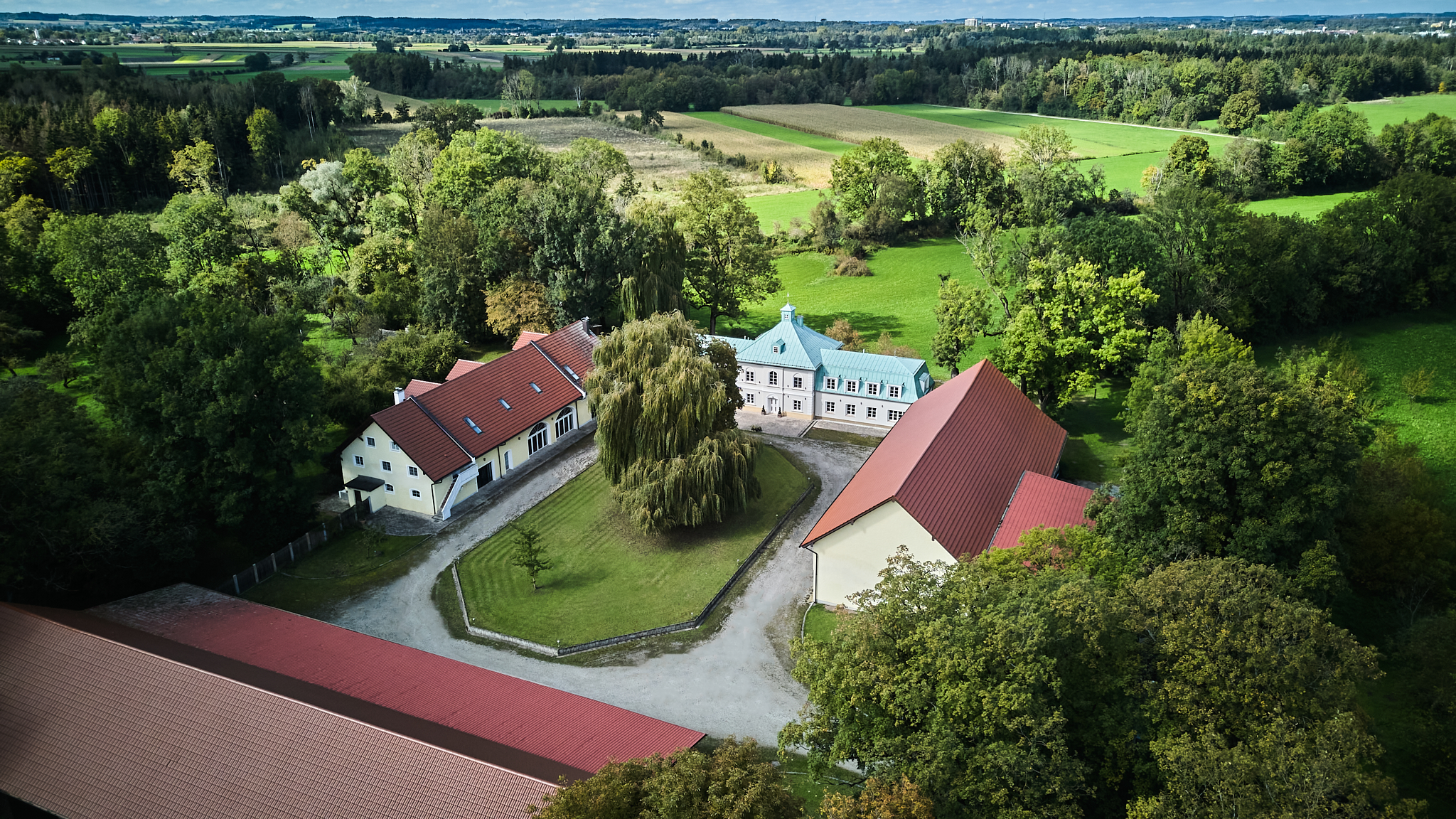 LUR2021_3469 | Garten / Park, Halle, Schloss / Burg, Villa, Wohnung (Altbau)