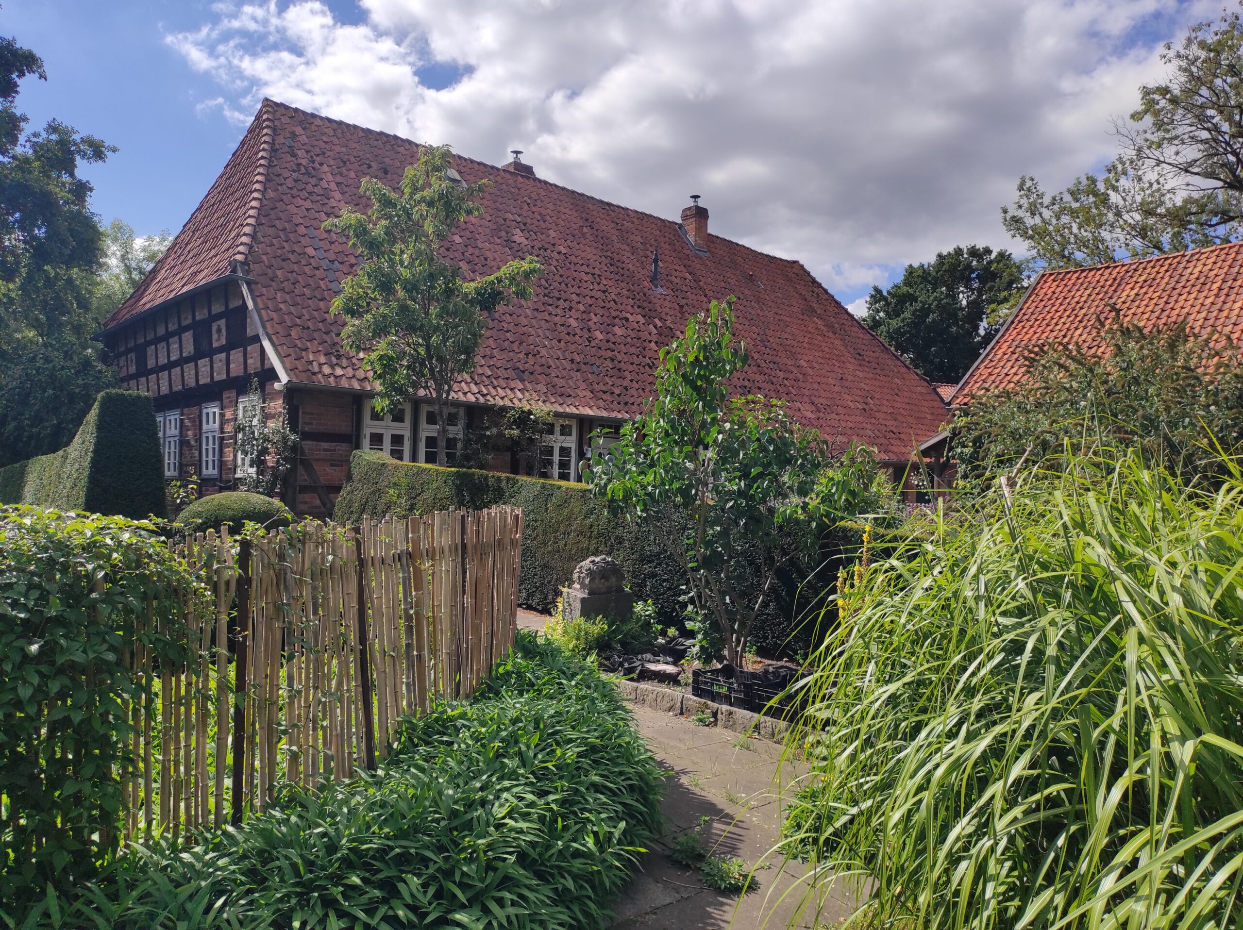 LUR2021_3517 | Bauernhof / Mühle /Reiterhof, Garten / Park, Halle – Bild 8