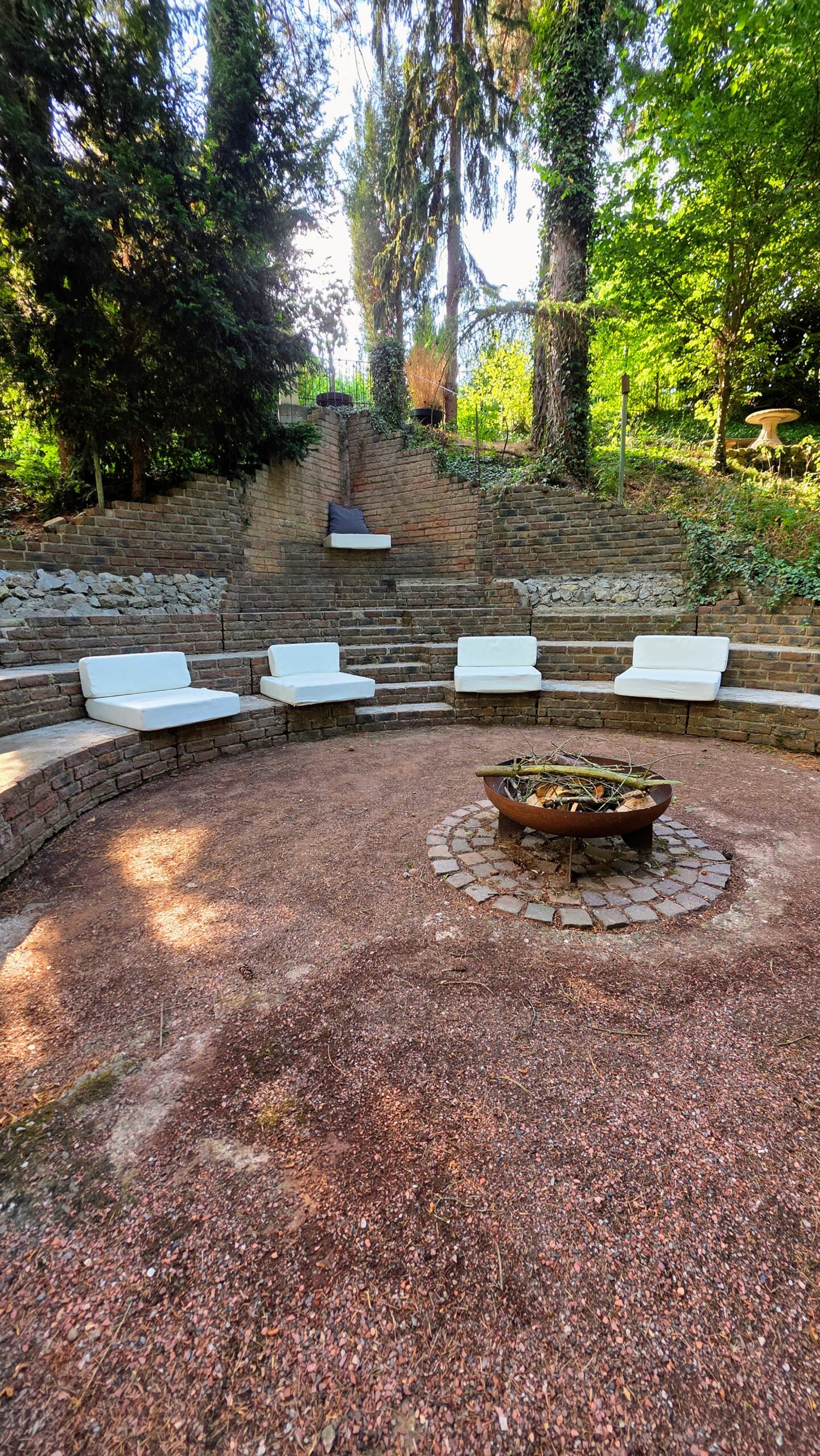 LUR2021_3557 | Garten / Park, Ruine / Lost place, Sonstiges, Villa